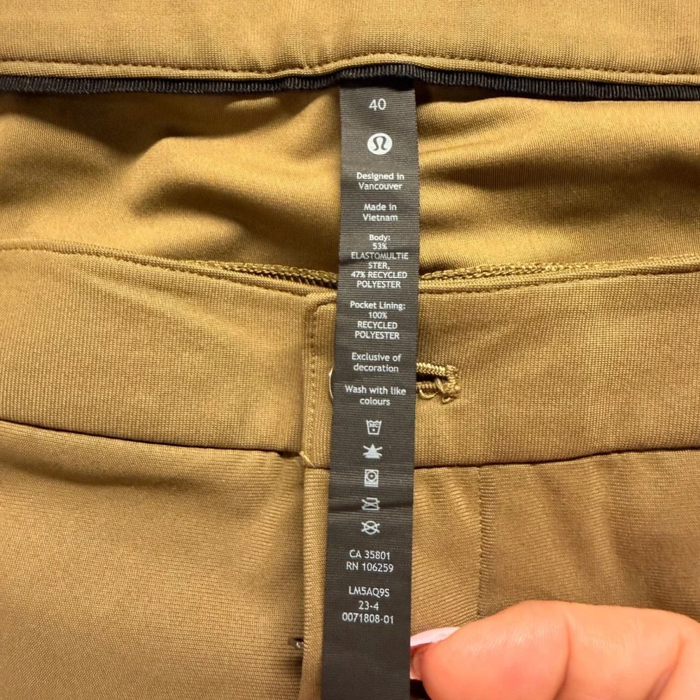 Lululemon Commission Slim-Fit Pant 40 Tan Khaki Warpstreme Chino LM5AQ9S
